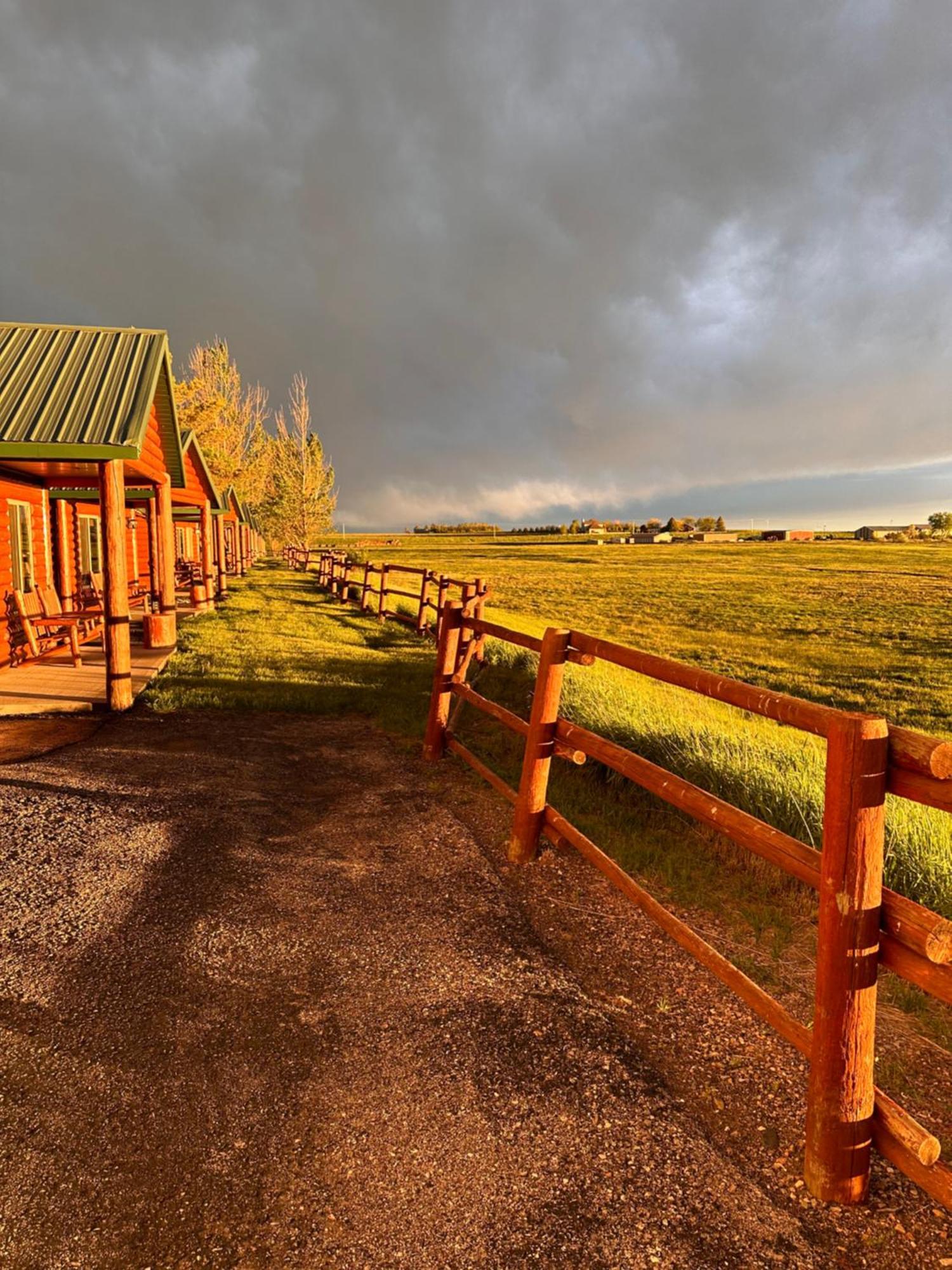 Badlands Frontier Cabins Wall Exterior photo